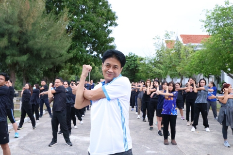 ไฟล์แนบ การประปาส่วนภูมิภาคเขต 6 (กปภ.ข.6) นำโดย นายสมพร นันตะ พร้อมด้วย นายสุประดิษฐ์ จันทร์ดาประดิษฐ์ ผู้ช่วยผู้อำนวยการการประปาส่วนภูมิภาคเขต 6 (วิชาการ) และ นางมนทกานติ์ คมขาว ผู้ช่วยผู้อำนวยการการประปาส่วนภูมิภาคเขต 6 (บริหาร)ตลอดจนผู้อำนวยการกอง หัวหน้างานและพนักงานในสังกัด เข้าร่วมกิจกรรมออกกำลังกาย Sports DAY x PWAปลอดโรค ปลอดภัย กายใจเป็นสุข