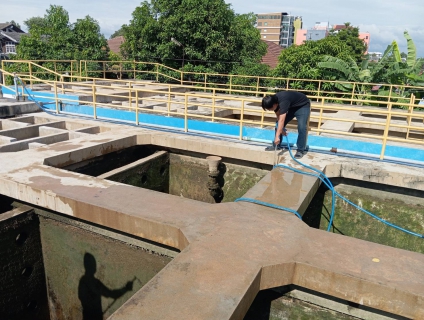 ไฟล์แนบ กปภ.สาขากาญจนบุรี ทำกิจกรรมล้างถังตกตะกอน โรงกรองน้ำขนาด 400 ลบ.ม./ชม. สถานีผลิตน้ำแม่ข่ายกาญจนบุรี