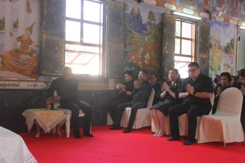 ไฟล์แนบ การประปาส่วนภูมิภาคสาขาประจวบคีรีขันธ์ ร่วมพิธีบำเพ็ญกุศลสวดพระอภิธรรม อุทิศถวายพระราชกุศลแด่สมเด็จพระนางเจ้าสิริกิติ์ พระบรมราชินีนาถ พระบรมราชชนนีพันปีหลวง ณ วัดเกาะหลัก พระอารามหลวง อำเภอเมืองประจวบคีรีขันธ์