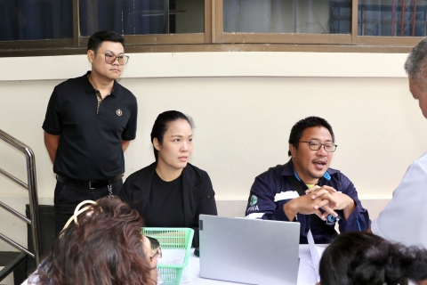 ไฟล์แนบ กปภ.สาขาสมุทรสาคร (พ) ออกหน่วยบริการรับคำร้องติดตั้งมาตรวัดน้ำประปา ภายใต้โครงการ ใกล้ชิดกว่าเดิม เติมใจให้กัน ให้บริการประชาชนในพื้นที่ตำบลหลักสาม