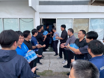 ไฟล์แนบ กปภ.เขต 1 สนับสนุนน้ำดื่ม 12,000 ขวด ส่งมอบ กปภ.เขต 5 จ.สงขลา เพื่อนำไปช่วยเหลือผู้ประสบภัยน้ำท่วม