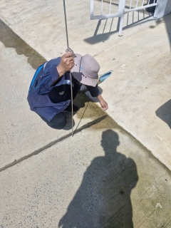 ไฟล์แนบ การประปาส่วนภูมิภาคสาขาภูเก็ต ลงพื้นที่สำรวจหาท่อแตกท่อรั่วเชิงรุก (ALC) บริเวณซอยนายะ 1 ต.ราไวย์ อ.เมือง  จ.ภูเก็ต 