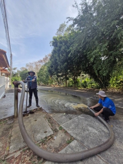 ไฟล์แนบ กปภ.สาขาภูเก็ต นำทีมลงพื้นที่ บริเวณหมู่บ้านเดอะวัลเล่ย์ ถนนศรีสุนทร  ตำบลศรีสุนทร อำเถอถลาง  จังหวัดภูเก็ต ดำเนินการระบายตะกอนในเส้นท่อจ่ายน้ำ (Blow off)