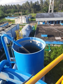 ไฟล์แนบ การประปาส่วนภูมิภาคสาขาบางสะพานร่วมกันทำความสะอาด ล้างถังตกตะกอนโมบายแพล้น ขนาด 100 ลบ.ม.ณ สถานีผลิตน้ำร่อนทอง