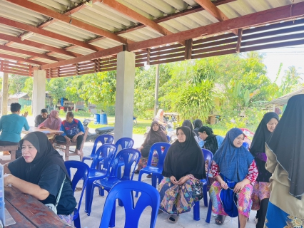 ไฟล์แนบ การประปาส่วนภูมิภาคสาขากระบี่ "จัดกิจกรรม โครงการเติมใจให้กัน มุ่งมั่น เพื่อปวงชน" ออกหน่วยบริการรับชำระค่าติดตั้งประปาใหม่ ณ ที่ทำการผู้ใหญ่บ้าน หมู่ 6 ตำบลตลิ่งชัน อำเภอเหนือคลอง จังหวัดกระบี่