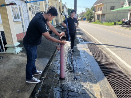 ไฟล์แนบ กปภ.สาขากระบี่ ดำเนินการตามแผนงานบริการและควบคุมน้ำสูญเสีย โบล์วน้ำเพื่อระบายตะกอนในเส้นท่อ บริเวณพื้นที่ ถนนกระบี่ ซอยอำมาตย์ ตำบลปากน้ำ อำเภอเมือง จังหวัดกระบี่ 