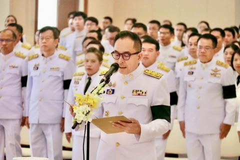 ไฟล์แนบ นายศุภกฤษณ์ จันทร์ศุภเสน ผู้จัดการการประปาส่วนภูมิภาคสาขาลำพูน ร่วมพิธีวางพุ่มดอกไม้ถวายบังคมเบื้องหน้าพระบรมฉายาลักษณ์พระบาทสมเด็จพระบรมชนกาธิเบศรมหาภูมิพลอดุลยเดชมหาราช บรมนาถบพิตร 5 ธันวาคม 2568 ณหอประชุมจังหวัดลำพูน ศาลากลางจังหวัดลำพูน ตำบลศรีบัวบาน อำเภอเมืองลำพูน  นายปิยพงศ์ ชูวงศ์ รองผู้ว่าราชการจังหวัด รักษาราชการแทนผู้ว่าราชการจังหวัดลำพูน เป็นประธานวางพุ่มดอกไม้หน้าพระบรมฉายาลักษณ์พระบาทสมเด็จพระบรมชนกาธิเบศร มหาภูมิพลอดุลยเดชมหาราช บรมนาถบพิตร เนื่องในวันคล้ายวันพระบรมราชสมภพพระบาทสมเด็จพระบรมชนกาธิเบศร มหาภูมิพลอดุลยเดชมหาราช บรมนาถบพิตร วันชาติ