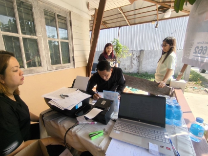 ไฟล์แนบ กปภ.สาขานครปฐม ออกหน่วยบริการเคลื่อนที่โครงการ "มุ่งมั่นเพื่อปวงชน เติมใจให้กัน" ณ หมู่บ้านเจียระไน ต.สนามจันทร์ อ.เมืองฯ จ.นครปฐม (ครั้งที่ 2)