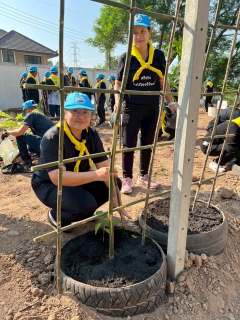 ไฟล์แนบ นายปกรณ์ บัวทอง ผู้จัดการการประปาส่วนภูมิภาคสาขาปากท่อ พร้อมด้วย นางเอรวัณ ภู่ทับทิม หัวหน้างานจัดเก็บรายได้ และพนักงานในสังกัด เข้าร่วมกิจกรรม "จิตอาสาบำเพ็ญสาธารณประโยชน์และสาธารณกุศล" เนื่องในวันคล้ายวันพระบรมราชสมภพพระบาทสมเด็จพระบรมชนกาธิเบศรมหาภูมิพลอดุลยเดชมหาราช บรมนาถบพิตร