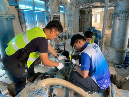 ไฟล์แนบ กปภ.สาขาระยอง ร่วมกับ กปภ.ข.1 ส่งทีมพร้อมผู้เชี่ยวชาญ สนับสนุนฟื้นฟูระบบผลิตและสูบจ่ายน้ำในพื้นที่ กปภ.ข.5 ที่ได้รับผลกระทบจากอุทกภัย