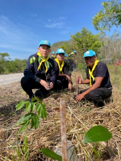 ไฟล์แนบ กปภ.สาขาทุ่งสง เข้าร่วมกิจกรรมจิตอาสาบำเพ็ญสาธารณประโยชน์และบำเพ็ญสาธารณกุศล เนื่องในวันคล้ายวันพระบรมราชสมภพ พระบาทสมเด็จพระบรมชนกาธิเบศร มหาภูมิพลอดุลยเดชมหาราช และสมเด็จพระนางเจ้าสิริกิติ์ พระบรมราชินีนาถพระบรมราชชนนีพันปีหลวง