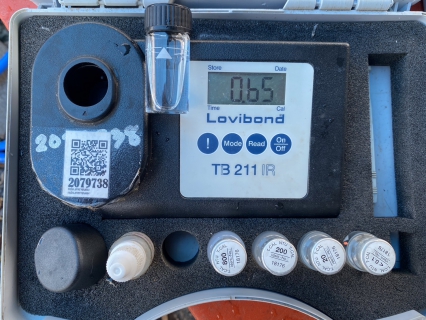 ไฟล์แนบ กปภ.สาขาขนอม ดำเนินการตรวจสอบคุณภาพน้ำประปา ณ ป้อมตำรวจสี่แยกครูประวิง และบ้านผู้ใช้น้ำบ้านเลขที่ 34/7 ม.3 ต.ขนอม ต.ขนอม อ.ขนอม จ.นครศรีธรรมราช 