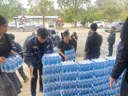 ไฟล์แนบ &#10024; กปภ.สาขากบินทร์บุรี สนับสนุนน้ำดื่มตราสัญลักษณ์ กปภ. จำนวน 1,320 ขวด  ให้แก่ที่ว่าการอำเภอกบินทร์บุรี เพื่อนำไปช่วยเหลือผู้ประสบภัยจากเหตุปะทะชายแดนไทยกัมพูชา