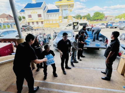 ไฟล์แนบ กปภ.สาขาวัฒนานคร สนับสนุนน้ำดื่มตราสัญลักษณ์ กปภ. ให้กับ ศูนย์ช่วยเหลือผู้อพยพ ณ วัดนครธรรม จากเหตุปะทะชายแดนไทย-กัมพูชา จังหวัดสระแก้ว