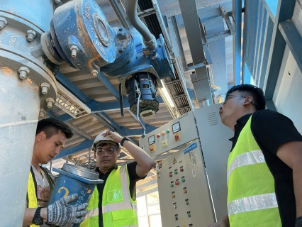 ไฟล์แนบ ทีมเฉพาะกิจ กปภ.เขต 1 ร่วมฟื้นฟูระบบผลิตน้ำประปา ระยะที่ 2 ช่วยเหลือประชาชนชาวหาดใหญ่