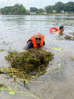 ไฟล์แนบ กปภ.สาขากาญจนบุรี  จัดกิจกรรมจิตอาสาบำเพ็ญสาธารณประโยชน์และบำเพ็ญกุศล เนื่องในวันคล้ายวันพระบรมราชสมภพ พระบาทสมเด็จพระบรมชนกาธิเบศร มหาภูมิพลอดุลยเดชมหาราช บรมนาถบพิตร วันชาติ และวันพ่อแห่งชาติ 5 ธันวาคม 2568