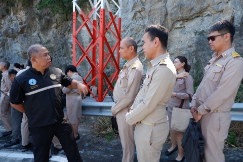 ไฟล์แนบ รปก.3 พร้อมด้วย คณะผู้บริหาร กปภ.เขต 1 ร่วมให้การต้อนรับ ราชเลขานุการในพระองค์ฯ และคณะ ลงพื้นที่ติดตามความก้าวหน้าโครงการพัฒนาพื้นที่เกาะสีชัง