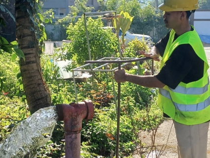 ไฟล์แนบ กปภ.สาขาระนอง รักษาคุณภาพน้ำประปาใสสะอาด ดำเนินการตามแผนระบายตะกอนในเส้นท่อ ประจำเดือน ธันวาคม 2568