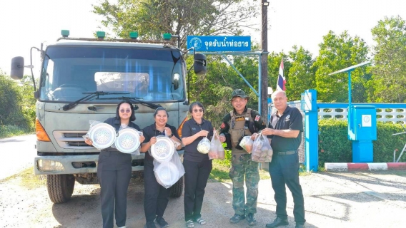 ไฟล์แนบ กปภ.สาขาตราด ส่งต่อความห่วงใย สนับสนุนมื้ออาหารหมูกระทะสร้างขวัญกำลังใจแก่รั้วของชาติ