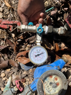 ไฟล์แนบ กปภ.สาขาหลังสวน นำทีมลงพื้นที่สุ่มตรวจวัดแรงดันน้ำ หน้ามาตร ในพื้นที่ อำเภอหลังสวน จังหวัดชุมพร