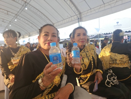 ไฟล์แนบ กปภ.เขต 1 ร่วมกิจกรรม รวมพลังแห่งความภักดี จ.ชลบุรี พร้อมสนับสนุนน้ำดื่ม กปภ. จำนวน 1,040 ขวด เพื่อถวายเป็นพระราชกุศลแด่พระพันปีหลวง