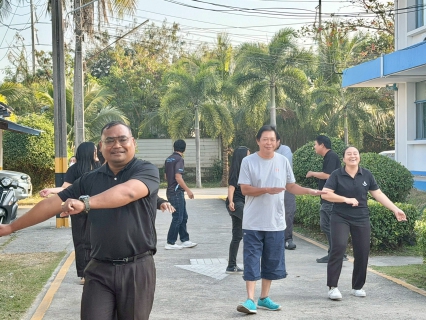 ไฟล์แนบ นายปกรณ์ บัวทอง ผู้จัดการการประปาส่วนภูมิภาคสาขาปากท่อ พร้อมด้วย หัวหน้างานและพนักงานในสังกัด ขานรับนโยบาย กปภ. สถานประกอบการ ปลอดโรค ปลอดภัย กายใจเป็นสุข "การออกกำลังกายทุกวันพุธ" (Sports Day)