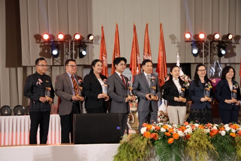 ไฟล์แนบ กปภ.ข.6 ร่วมแสดงความยินดีกับ ผู้ว่าการ กปภ. ในโอกาสเข้ารับรางวัลศิษย์เก่าดีเด่น มหาวิทยาลัยขอนแก่น ประจำคณะวิศวกรรมศาสตร์ ประจำปี พ.ศ.2567