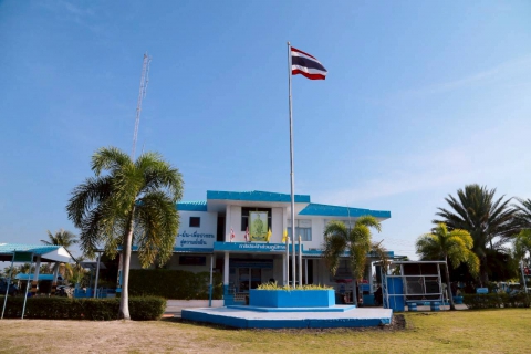 ไฟล์แนบ การประปาส่วนภูมิภาคสาขาประจวบคีรีขันธ์ ดำเนินการปรับปรุงภูมิทัศน์ และปรับปรุงป้ายประชาสัมพันธ์ต่างๆ เตรียมความพร้อมในการดำเนินการโครงการมาตรฐานศูนย์ราชการสะดวก (Government Easy Contact Center - GECC) ประจำปี 2569