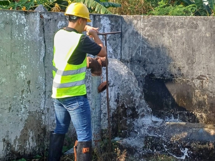 ไฟล์แนบ กปภ.สาขาระนอง รักษาคุณภาพน้ำประปาใสสะอาด ดำเนินการตามแผนระบายตะกอนในเส้นท่อ ประจำเดือน มกราคม 2569