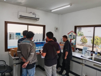 ไฟล์แนบ กปภ.สาขากาญจนบุรี ทบทวนความรู้ด้านการผลิตน้ำ และสอบเทียบความเที่ยงตรงของเครื่องจ่ายสารเคมี