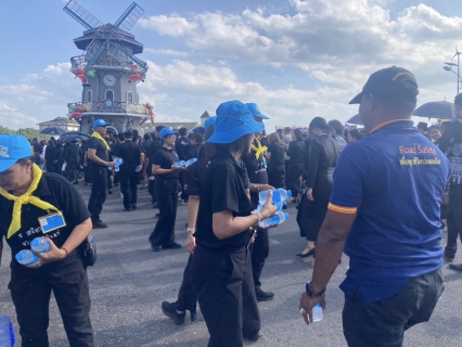 ไฟล์แนบ การประปาส่วนภูมิภาคสาขากระบี่ เข้าร่วมโครงการรวมพลังแห่งความภักดี จังหวัดกระบี่ พร้อมสนับสนุนน้ำดื่มตราสัญญลักษณ์ กปภ.