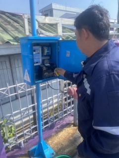 ไฟล์แนบ การประปาส่วนภูมิภาคสาขาเพชรบุรี ดำเนินการทำความสะอาดแผงโซลาเซลล์และอุปกรณ์ในตู้ DMA อุปกรณ์ตู้ P3