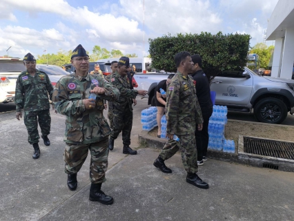 ไฟล์แนบ กปภ.สาขาคลองท่อมมอบน้ำดื่มบรรจุขวดตราสัญลักษณ์ กปภ. 