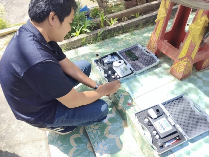 ไฟล์แนบ กปภ.สาขากระบี่ ลงพื้นที่ตรวจสอบคุณภาพน้ำประปา บริเวณ บริษัท วัชรกิจเทรดดิ้ง จำกัด ถนนวัชระ ตำบลปากน้ำ อำเภอเมืองกระบี่ จังหวัดกระบี่ ดำเนินโครงการจัดการน้ำสะอาด (Water Safety Plan : WSP) อย่างต่อเนื่อง ควบคุมคุณภาพน้ำประปาให้เป็นไปตามเกณฑ์มาตรฐาน 