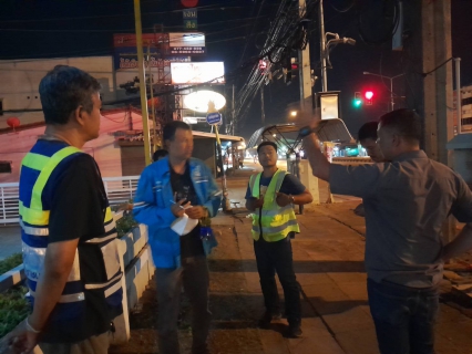 ไฟล์แนบ กปภ.สาขากาญจนดิษฐ์ ภายใต้การบริหารงานโดย นายสานิษ กาญจนกุล ผู้จัดการการประปาส่วนภูมิภาคสาขากาญจนดิษฐ์ มอบหมายพนักงานในสังกัด ลงพื้นที่สำรวจเพื่อค้นหาท่อแตก-รั่ว โดยวิธี Step test ในพื้นที่ DMA - 01 - 02  บริเวณสี่แยกไฟแดงท่าทองใหม่ ต.ท่าทองใหม่ อ.กาญจนดิษฐ์ จ.สุราษฎร์ธานี ตามแผนปฏิบัติการลดน้ำสูญเสีย