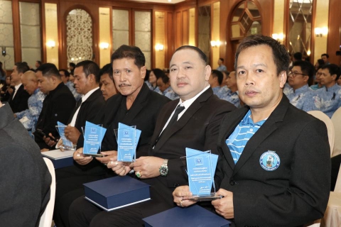 ไฟล์แนบ กปภ.สาขาสมุทรสาคร (พ) คว้ารางวัลและประกาศเกียรติคุณ เนื่องในวันคล้ายวันสถาปนา กปภ. ครบรอบ 47 ปี
