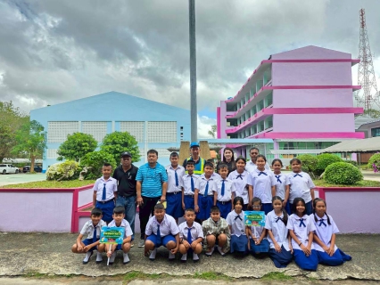 ไฟล์แนบ การประปาส่วนภูมิภาคสาขาเขาชัยสน ภายใต้การบริหารงานโดยนายณัฐยุทธ โชโต ผจก.กปภ.สาขาเขาชัยสน ได้ลงพื้นที่พร้อมด้วย พนักงานในสังกัด สานต่อโครงการ "หลอมรวมใจ มอบน้ำใสสะอาดให้โรงเรียน" ระยะที่ 3 ประจำปี 2569 