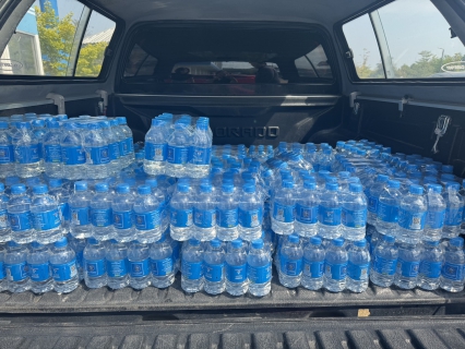 ไฟล์แนบ กปภ.สาขาระยอง สนับสนุนน้ำดื่มบรรจุขวดฯ ให้แก่ อบต.หนองละลอก