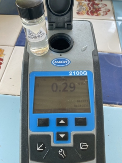 ไฟล์แนบ กปภ.สาขาขนอม ดำเนินการตรวจสอบคุณภาพน้ำประปา ณ ป้อมตำรวจสี่แยกครูประวิง และร้านพัฒนา บ้านเลขที่ 102/6  ม.4 ต.ขนอม ต.ขนอม อ.ขนอม จ.นครศรีธรรมราช 