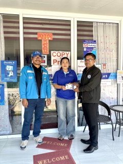 ไฟล์แนบ กปภ.สาขาเกาะพะงัน ลงพื้นที่พบปะผู้ใช้น้ำในเขตพื้นที่ ชุมชนบ้านในสวน ม.2 ต.เกาะพะงัน อ.เกาะพะงัน จ.สุราษฎร์ธานี ให้บริการของ กปภ.สาขาเกาะพะงัน ภายใต้กิจกรรมมุ่งมั่นเพื่อปวงชนเติมใจให้กัน