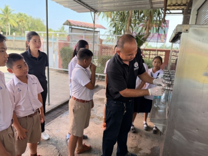 ไฟล์แนบ กปภ.สาขากุยบุรี ดำเนินโครงการ "หลอมรวมใจ มอบน้ำใสสะอาดให้โรงเรียน"  ประจำปี 2569