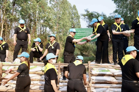 ไฟล์แนบ กปภ.สาขากำแพงเพชร ร่วมกิจกรรมจิตอาสาต้านภัยแล้ง พร้อมหนุนน้ำดื่ม 500 ขวด เนื่องในวันจักรีและวันข้าราชการพลเรือน ประจำปี 2569 