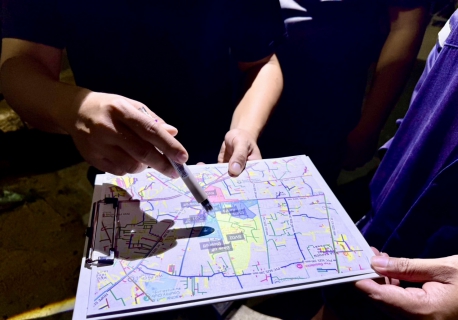 ไฟล์แนบ กปภ.สาขาสมุทรสาคร (พ) ลงพื้นที่ตรวจสอบระบบจำหน่ายน้ำ ยกระดับการลดน้ำสูญเสียในพื้นที่ DMA-21-มบ.พฤกษา 133 (คลองสี่วา)