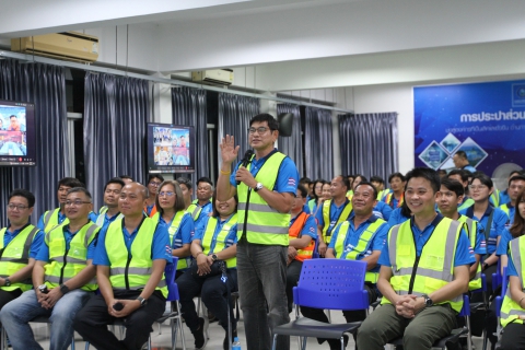 ไฟล์แนบ รองผู้ว่าการ (ปฏิบัติการ 3) นำทีมขับเคลื่อนสร้าง ภาคีเครือข่าย กำไรยั่งยืน ผนึกกำลังภาคีเครือข่ายคนเมืองท่องเที่ยว ลุยลงพื้นที่หาท่อแตกรั่ว ยกระดับระบบประปาให้ดียิ่งขึ้น