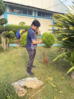 ไฟล์แนบ กปภ.สาขาสามพราน ร่วมกิจกรรมตัดหญ้าและตัดแต่งกิ่งไม้ ปรับปรุงภูมิทัศน์รอบสำนักงาน