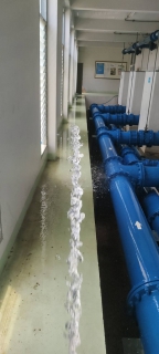 ไฟล์แนบ กปภ.สาขากาญจนบุรี ทำกิจกรรม 5ส. และทำความสะอาดพื้นที่ปฏิบัติงาน สถานีผลิต-จ่ายน้ำสำนักงาน กปภ.สาขากาญจนบุรี