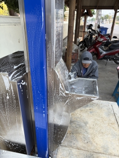 ไฟล์แนบ การประปาส่วนภูมิภาคสาขาเพชรบุรี ตรวจเช็คทำความสะอาดแท่นน้ำดื่มและตู้กดน้ำดื่ม โครงการน้ำประปาดื่มได้