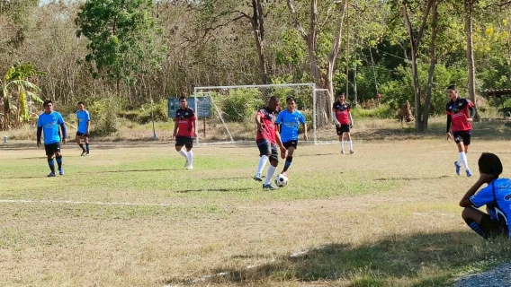 ไฟล์แนบ กปภ.สาขาปราณบุรี เข้าร่วมการแข่งขันฟุตบอลมวลชน อำเภอปราณบุรีคัพ ประจำปี 2569  เสริมสร้างสุขภาพและความสัมพันธ์ระหว่างหน่วยงาน