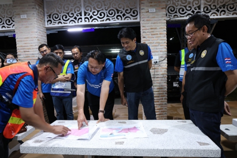 ไฟล์แนบ รองผู้ว่าการ (ปฏิบัติการ 2) ร่วมกับคณะผู้บริหาร กปภ.ข.6 และ 7 ลงพื้นที่เดินสำรวจหาท่อแตก-รั่ว พื้นที่ อ.เมืองอุดรธานี มุ่งลดน้ำสูญเสียอย่างยั่งยืน