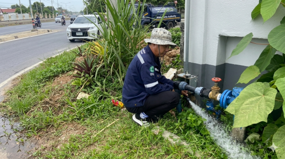 ไฟล์แนบ กปภ.สาขาภูเก็ต นำทีมลงพื้นที่ตรวจวัดแรงดันน้ำ บริเวณสถานีบริการน้ำมัน ปตท. สาขาถนนเฉลิมพระเกียรติ ร. 9 ต.รัษฎา อ.เมืองภูเก็ต 